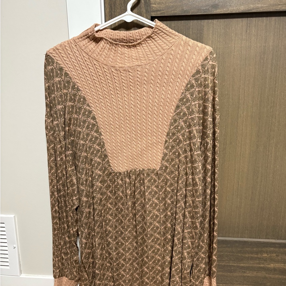 Gimmicks by BKE Textured Knit Sweater in Soft Beige